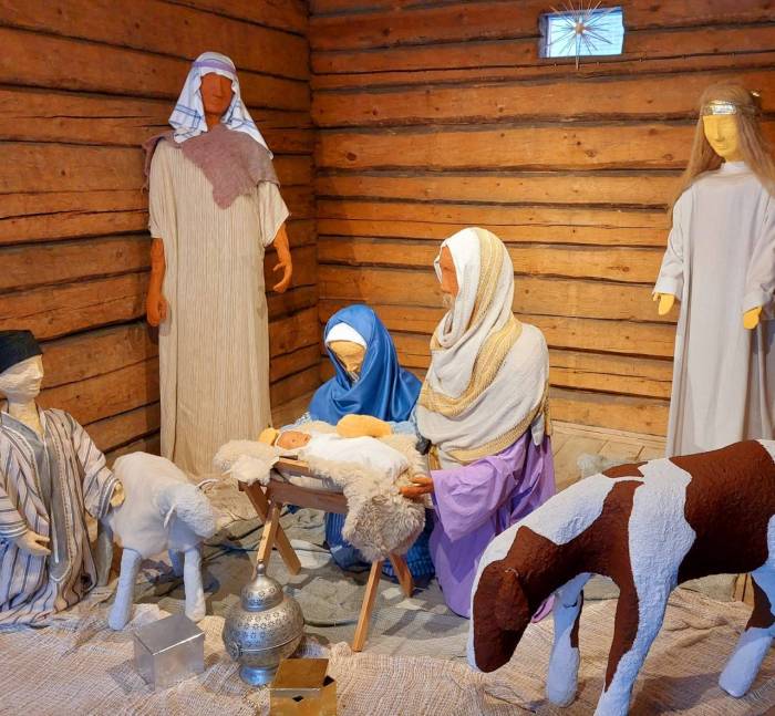 Joensuun ev.lut. seurakunnan Seimipolun jouluseimiasetelma Taitokorttelin Joulussa